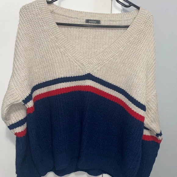 Sweater - Picture 1 of 2